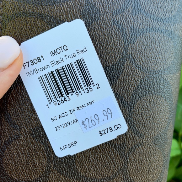 NWT🔥COACH CHEERY WALLET - Picture 4 of 4